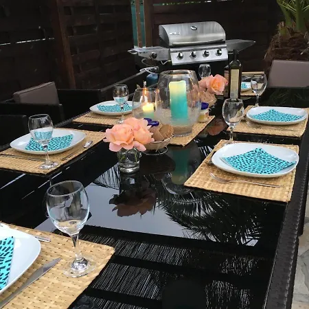 Bed,kitchen And Swimming Pool Esterel Saint-Raphaël