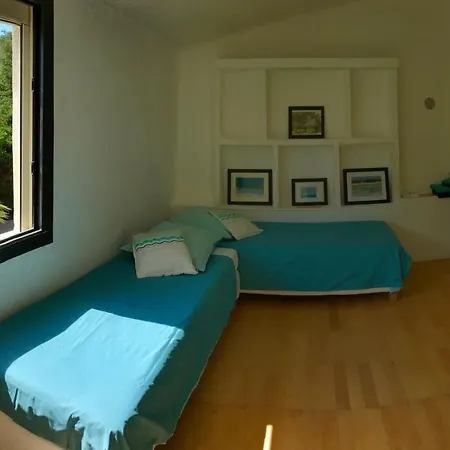 Bed,kitchen And Swimming Pool Esterel Bed and Breakfast