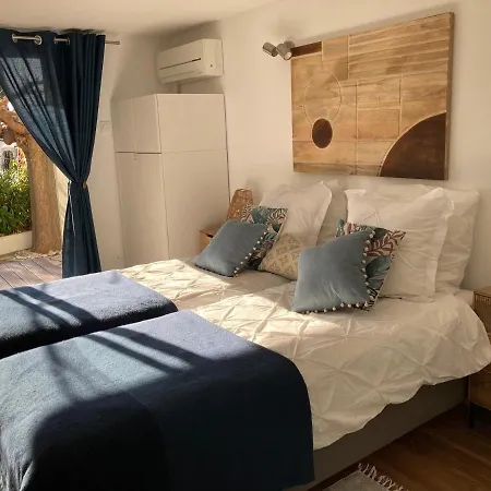Bed,kitchen And Swimming Pool Esterel 2*