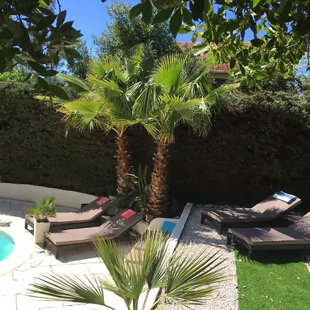 Couette-café Bed,kitchen And Swimming Pool Esterel 2*