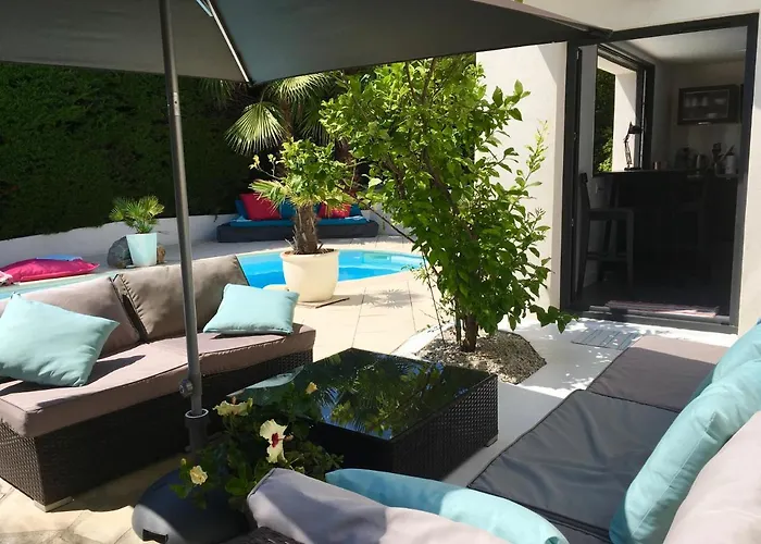 Bed & Breakfast Bed,kitchen And Swimming Pool Esterel 2*