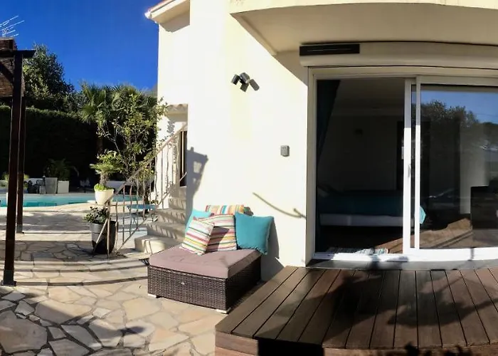 Bed & Breakfast Bed,kitchen And Swimming Pool Esterel Saint-Raphaël