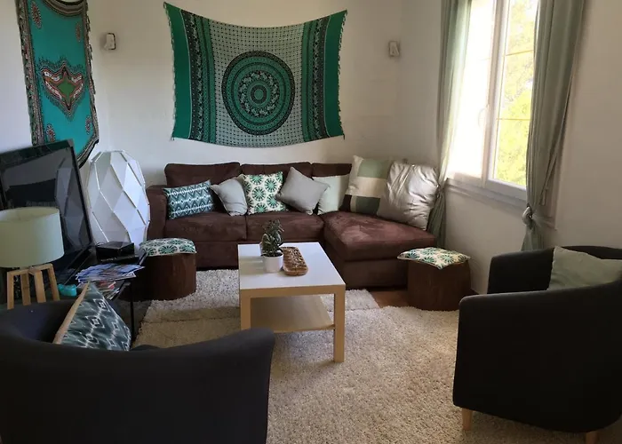 Bed,kitchen And Swimming Pool Esterel Saint-Raphael (Var)